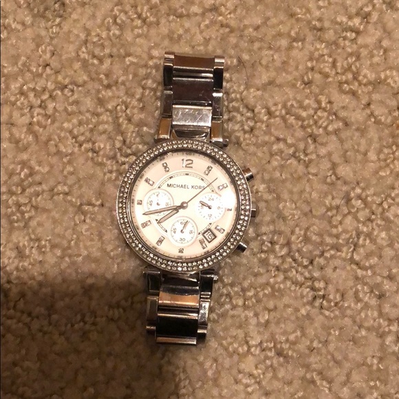 Michael Kors watch - Picture 1 of 3